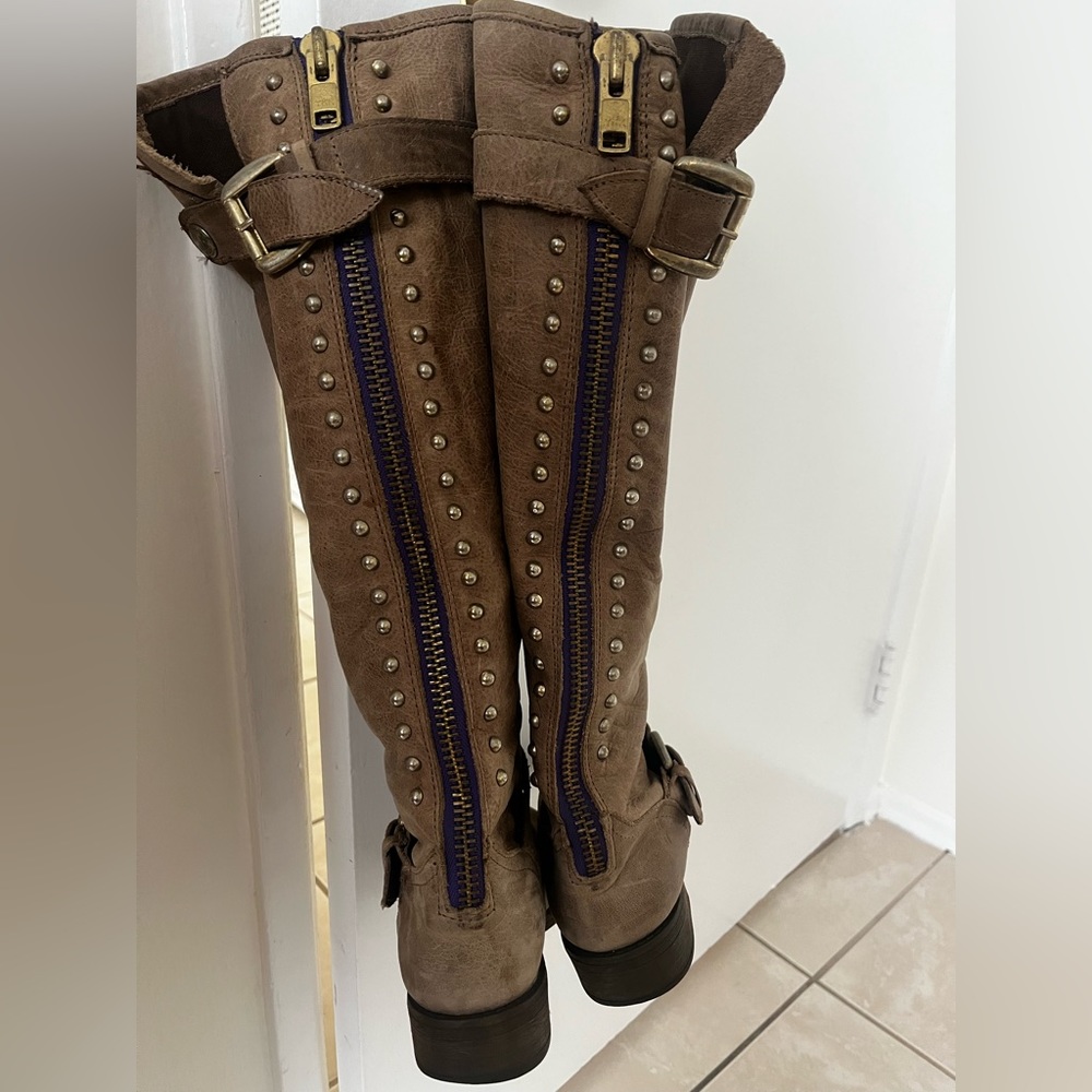 Steve Madden boot